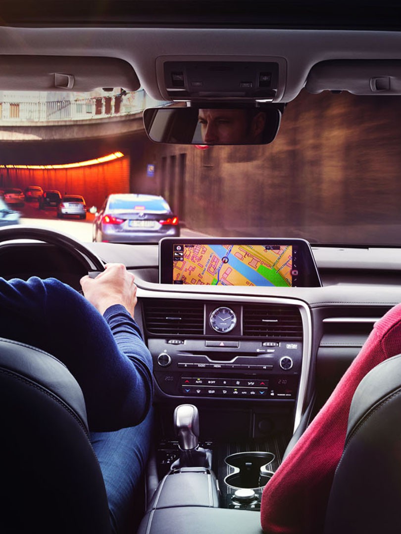 Lexus-interieur-dashboard-2