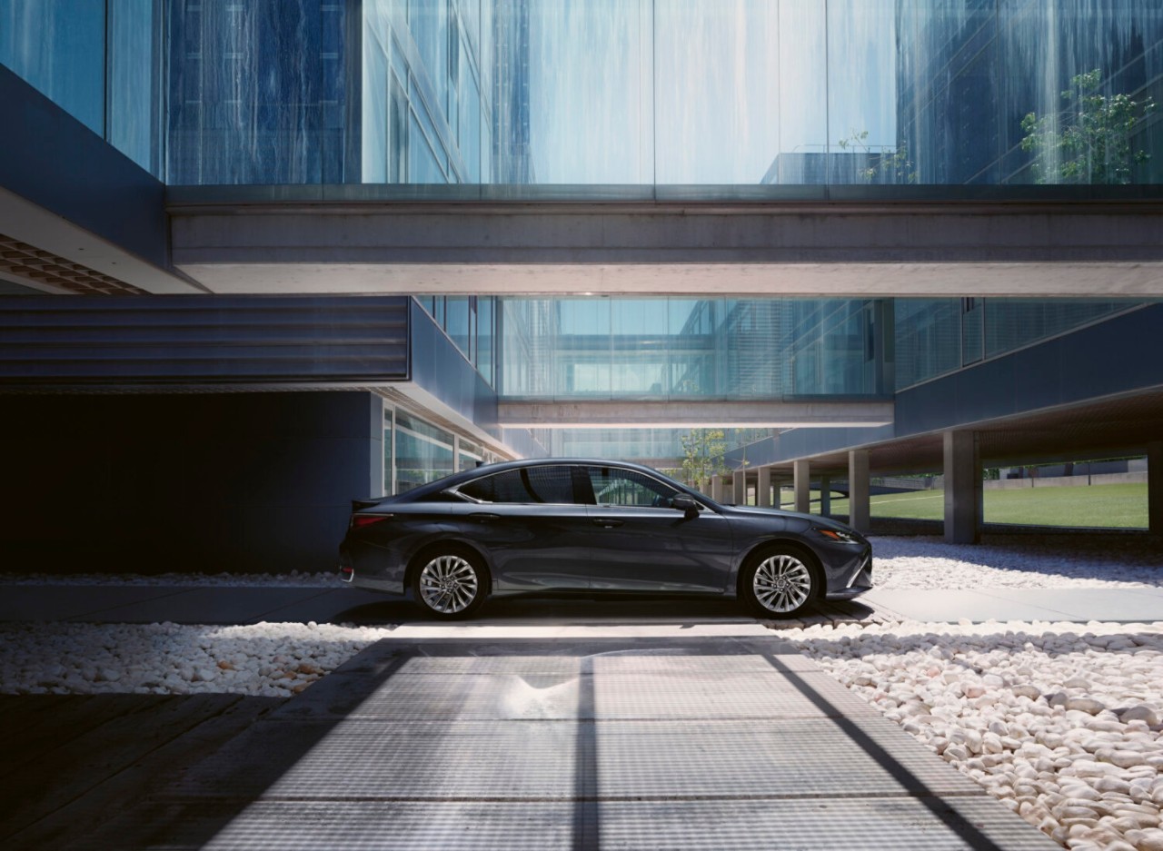 Lexus ES, exterieur, zijkant