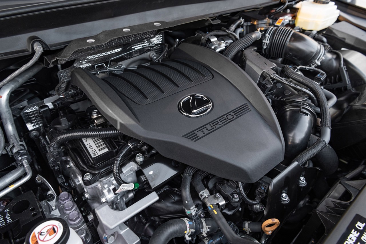Lexus, RX, 500h, interieur, hydridebatterij