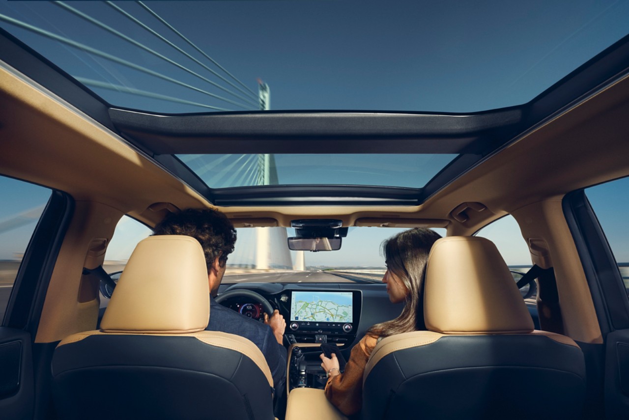 Lexus NX, interieur, dashboard
