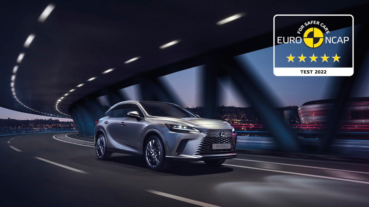 Lexus, vijf, sterren, veiligheid, RX, Euro, NCAP, exterieur, zilver, rechterzijde