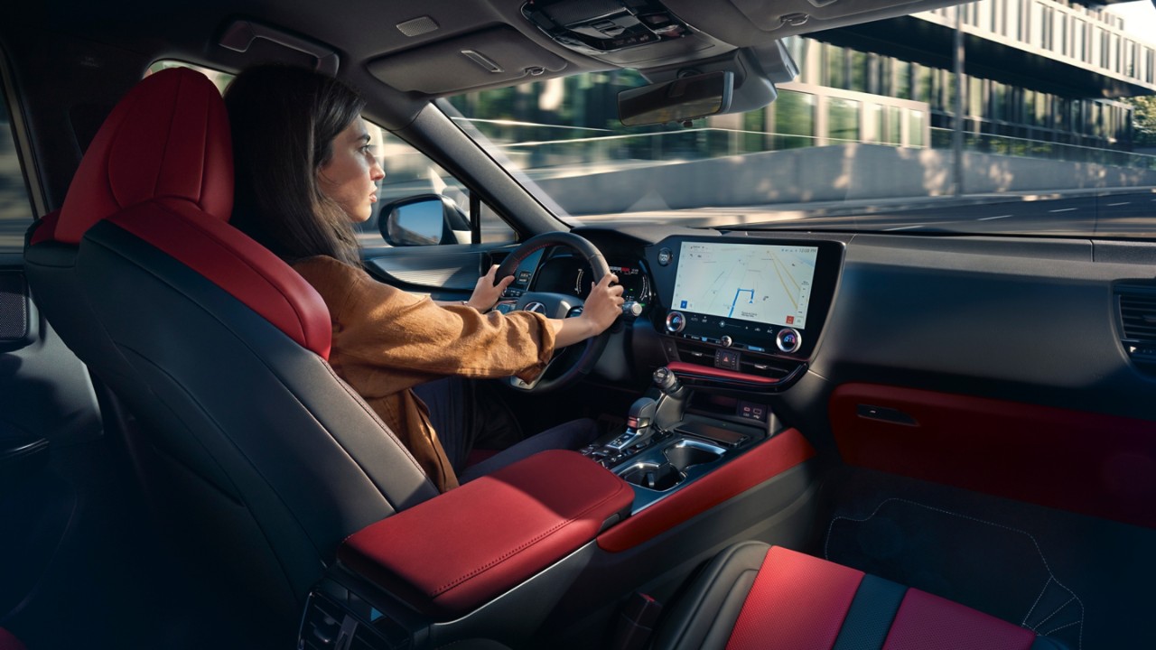 Cockpit van een Lexus NX