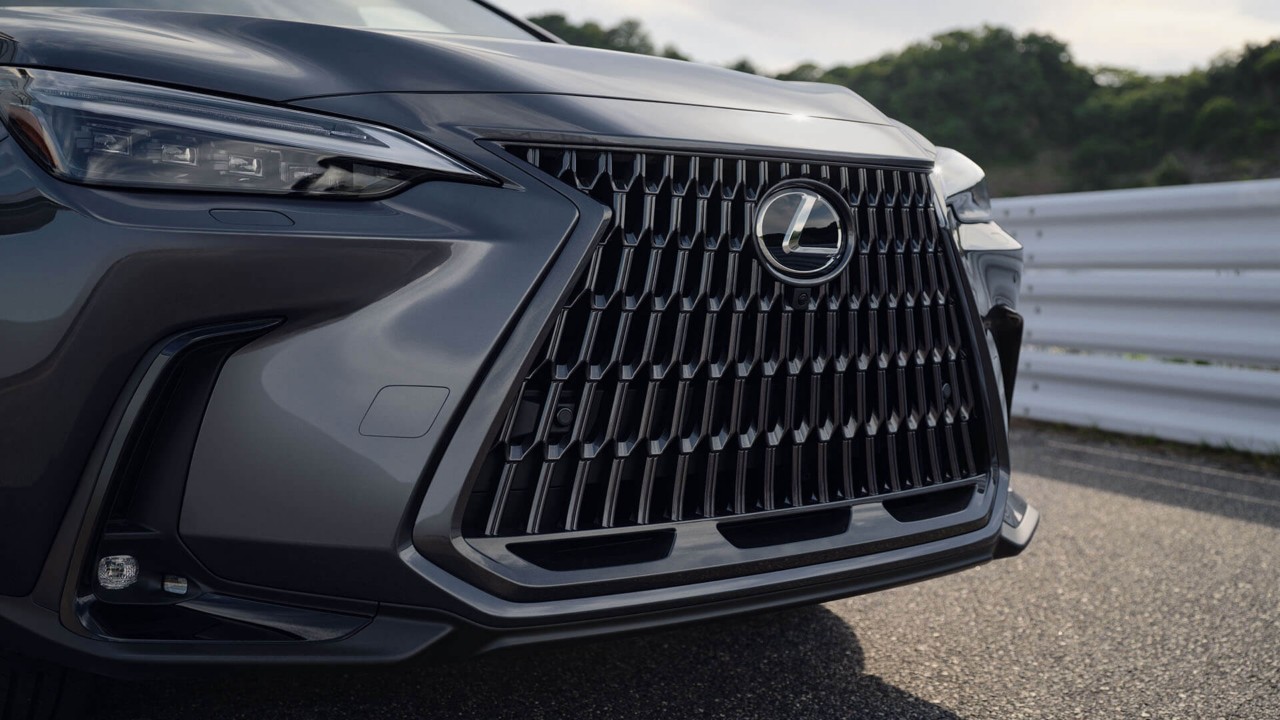 Lexus NX grille close-up