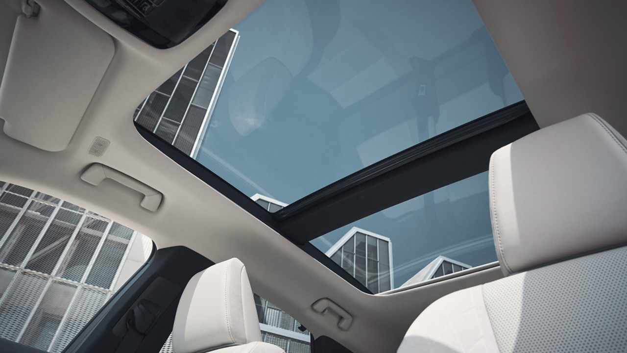 Het panoramisch schuifdak van de Lexus RX