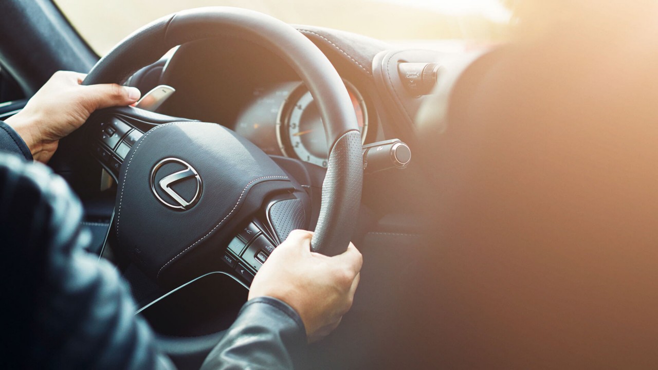 Stuurwiel van een Lexus LC